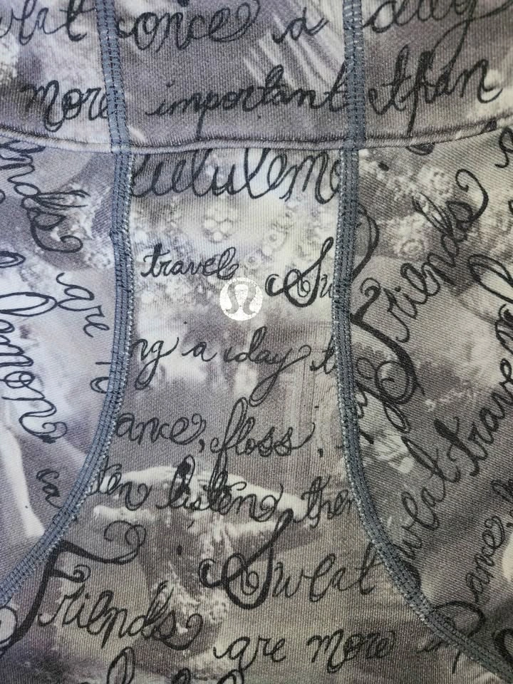 Lululemon Athletica inky manifesto india pattern jacket - photo 2