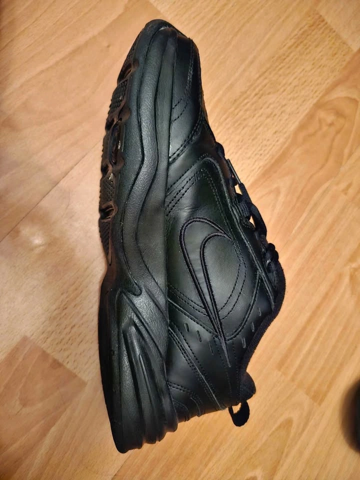 Men's Nike Air Monarch IV Shoes - photo 2