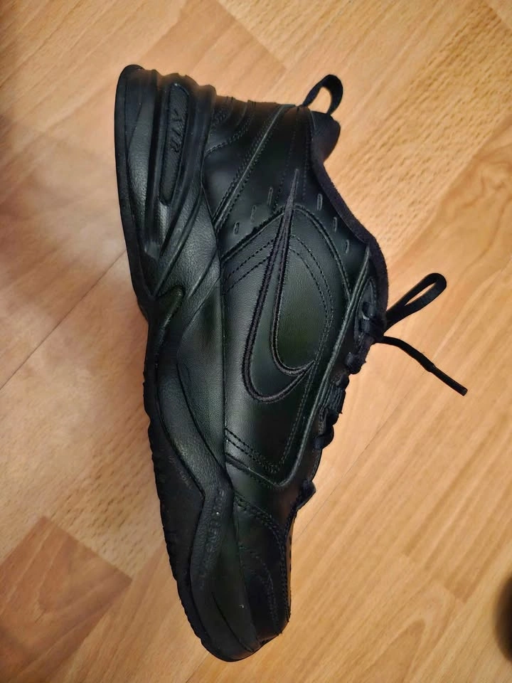 Men's Nike Air Monarch IV Shoes - photo 3