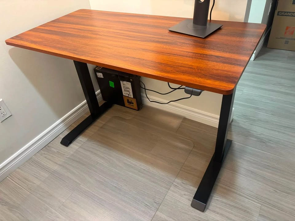 Structube adjustable work desk - photo 2