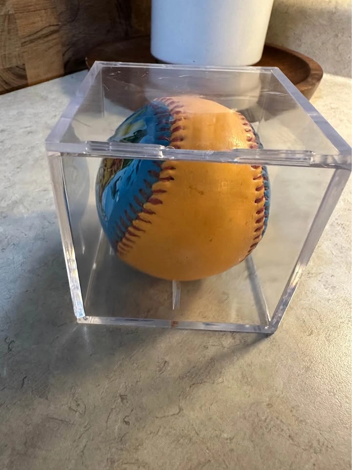 DC Comics Aquaman Collectible Baseball - photo 4