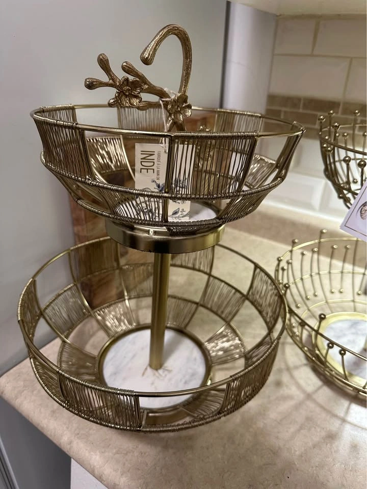 2-Tier Gold Fruit Baskets x4 - photo 2
