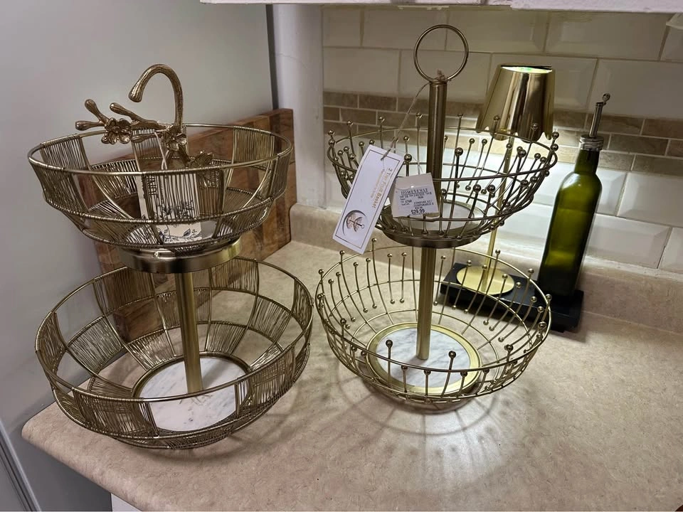 2-Tier Gold Fruit Baskets x4 - photo 4