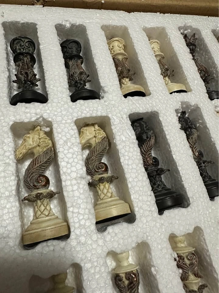 Decorative Resin Chess Set with Board - photo 3