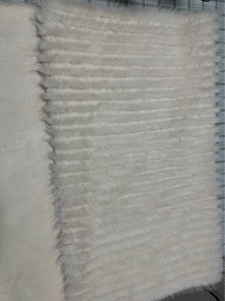 Silhouette Home Faux Fur Rug - photo 3