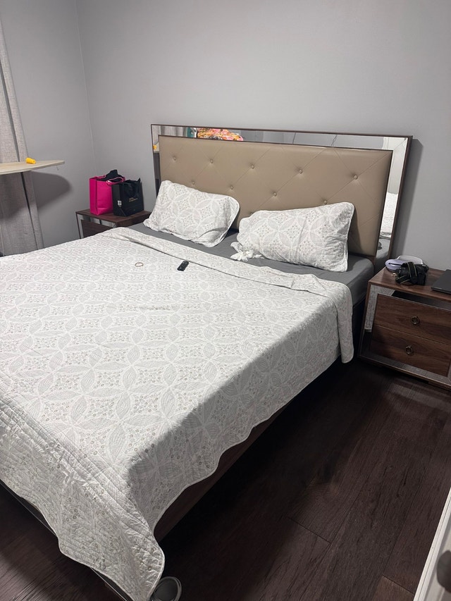 King Sized Bed Set with 2 Night Stands and Medicated Mattress