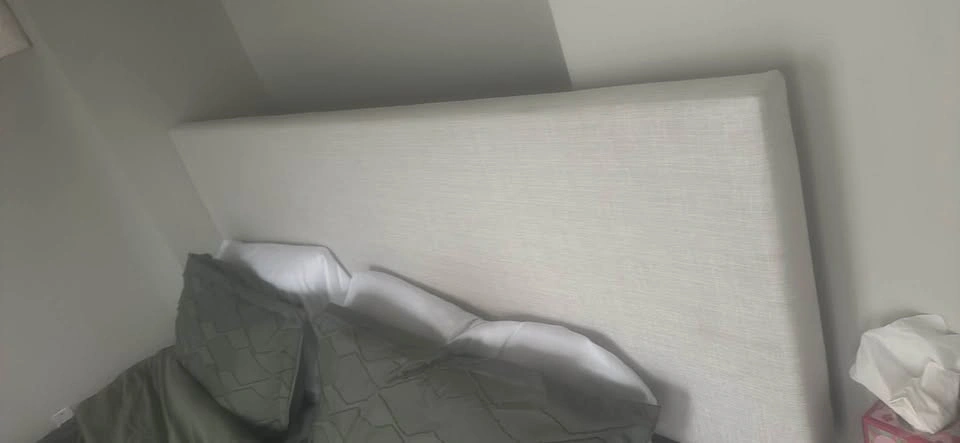 King size bed with mattress, 6 months old - photo 3