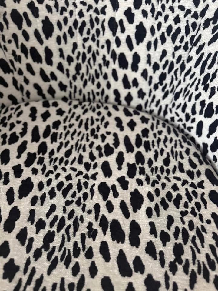 Justin Lounge Cowprint Accent Chair - photo 2