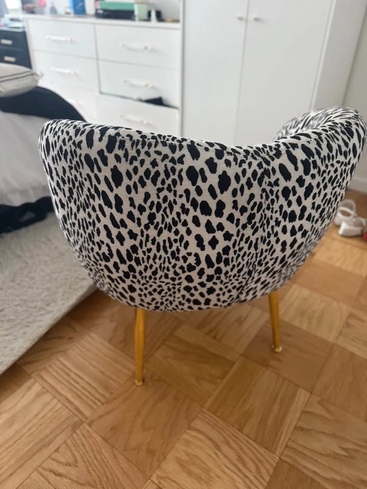 Justin Lounge Cowprint Accent Chair - photo 3