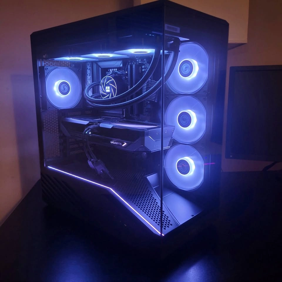 Gaming/Streaming PC Ryzen 9-7900X + Gigabyte RTX 5070 Gaming OC
