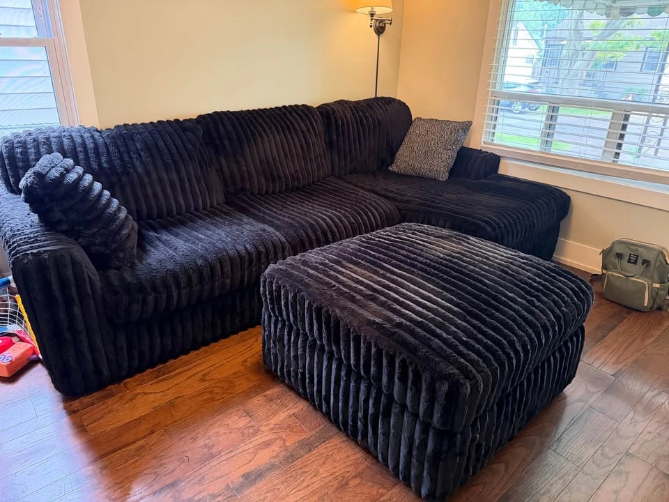 Ashley sectional and oversized ottoman - photo 2
