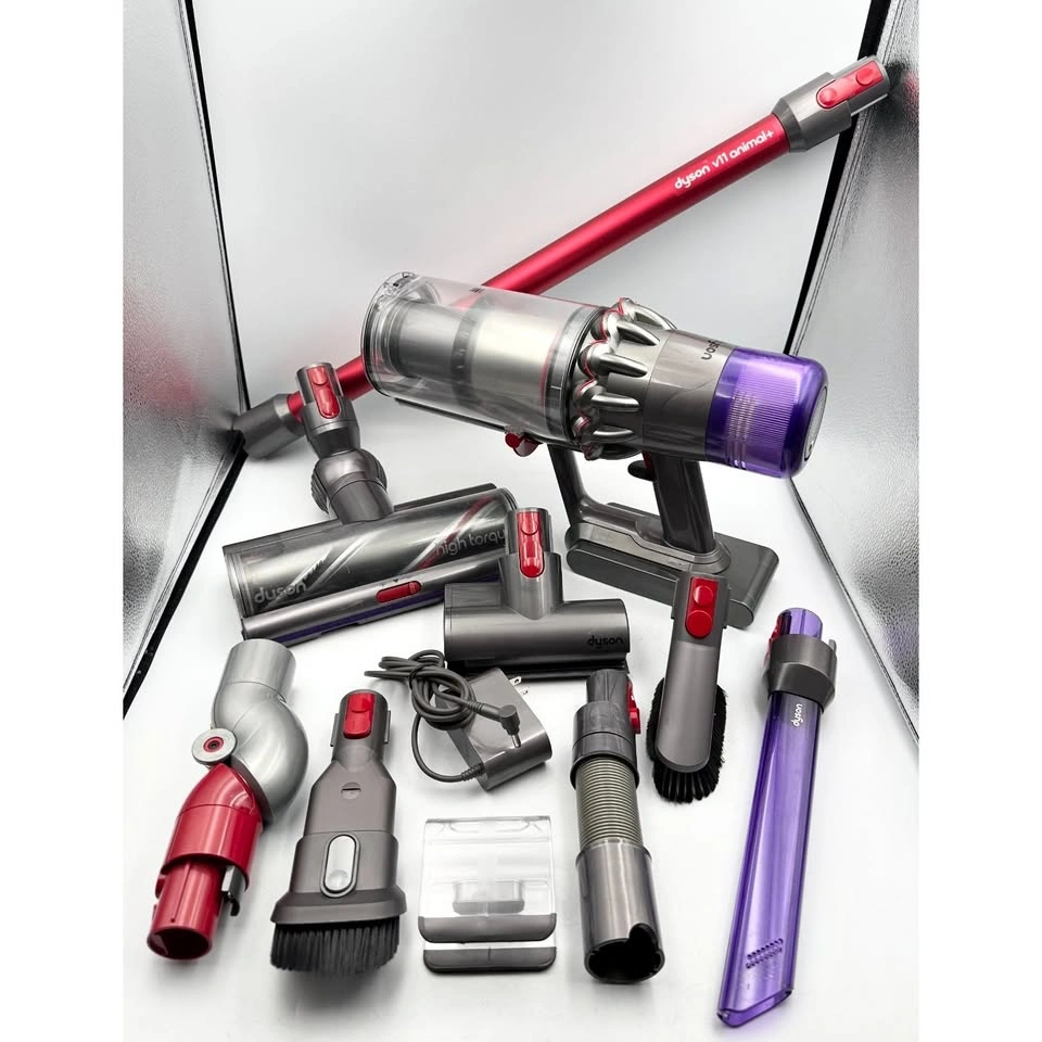 Dyson V11 Animal+ Cordless Vacuum Cleaner with Attachments