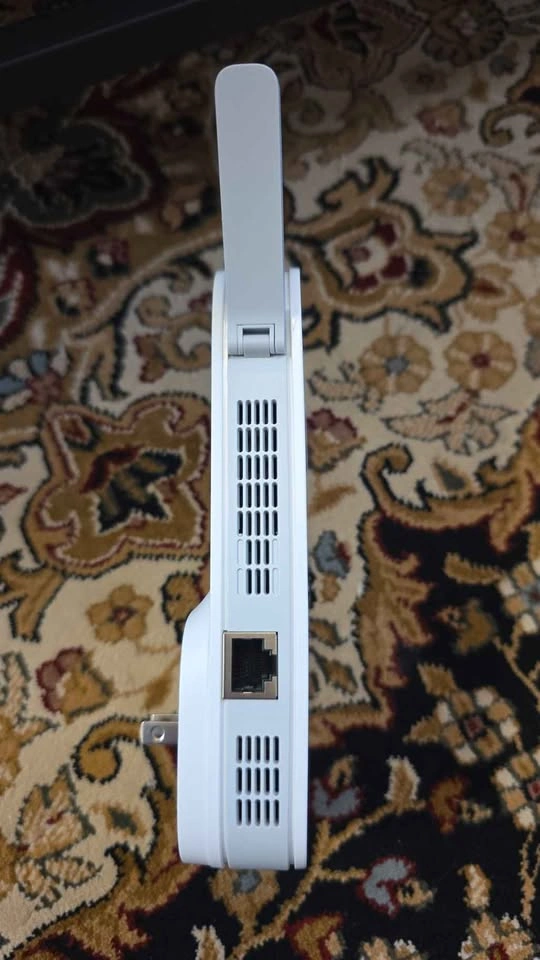 tp-link AC 1900 MU-MIMO wifi range extender (RE550) - photo 3