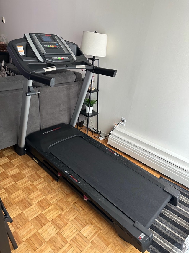 Healthrider H70T Treadmill - photo 3