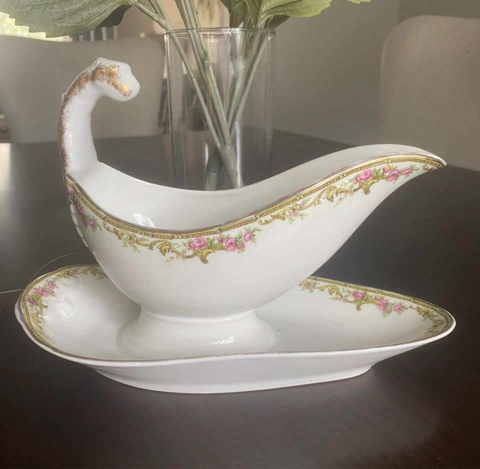 Authentic Vintage Limoges France Porcelain Gravy Boat - photo 2