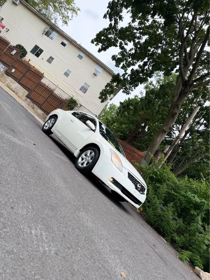 2009 Nissan Altima 2.5 S Coupe 2D - photo 2