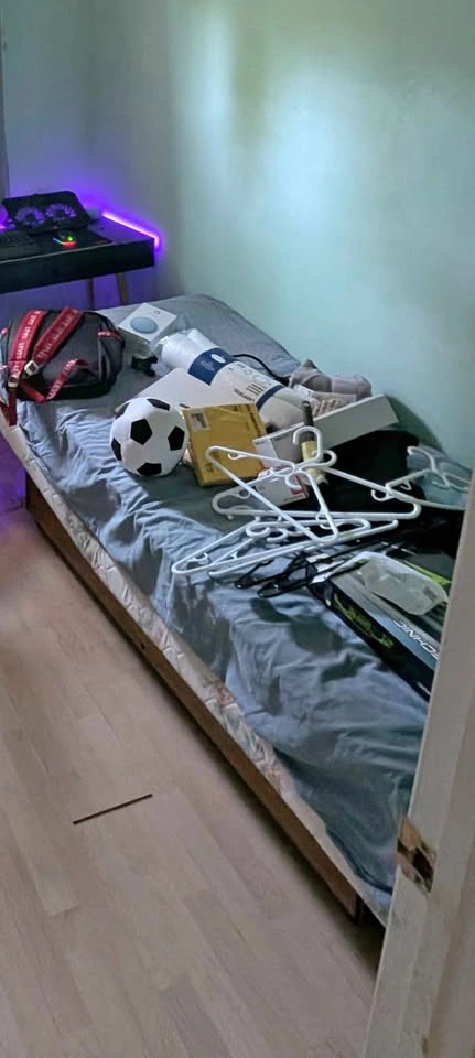 Ultramatic electric adjustable bed