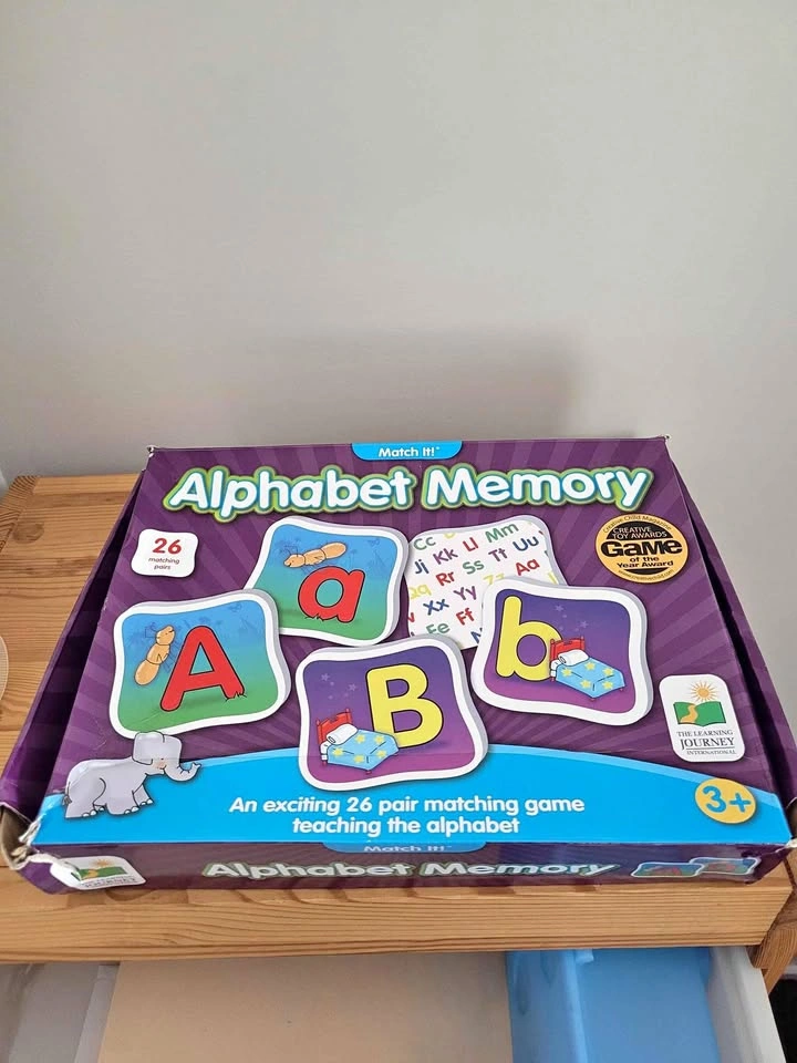 Alphabet memory puzzle
