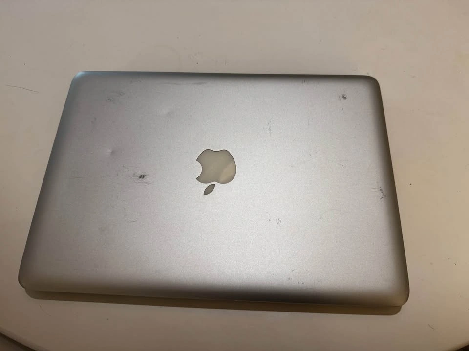 2011 MacBook Pro - photo 2