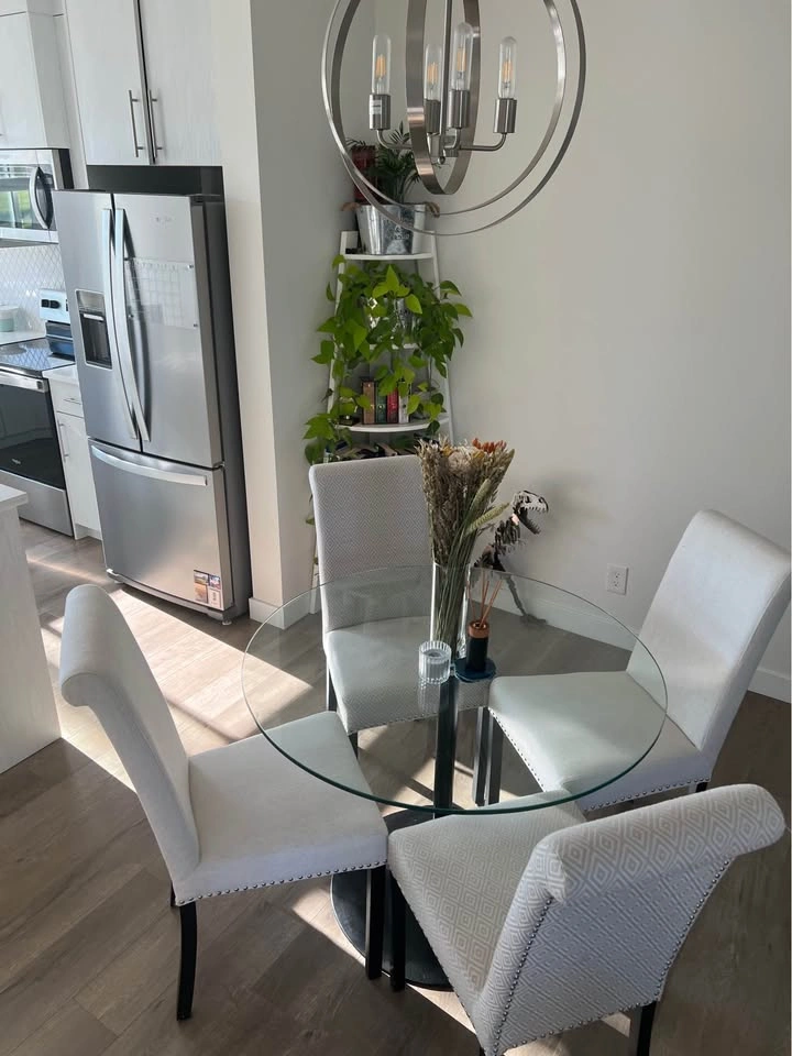 39” Glass and Metal Table - photo 3