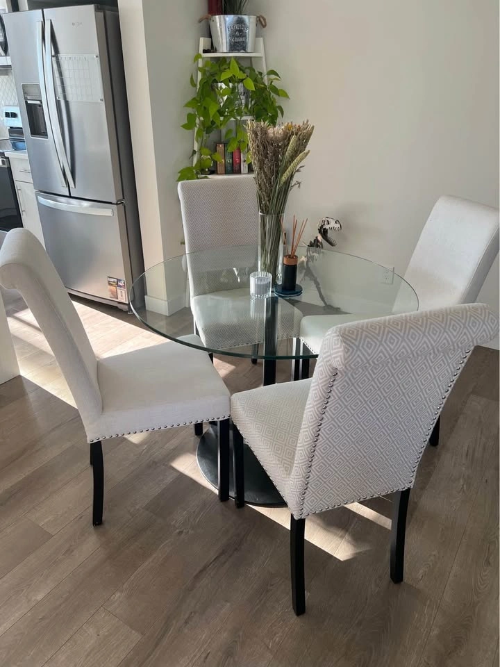 39” Glass and Metal Table - photo 4