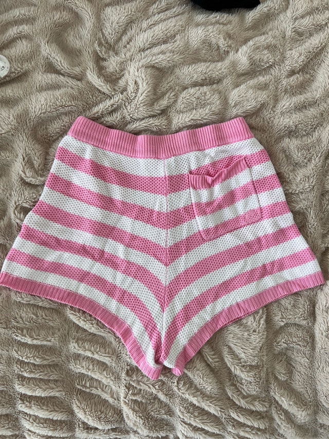 Victoria’s Secret PINK Knit Lounge Shorts – Stripes – Small - photo 4