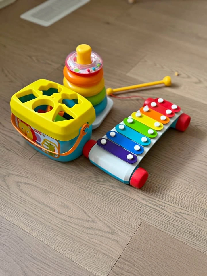 Fisher price classic infant trio