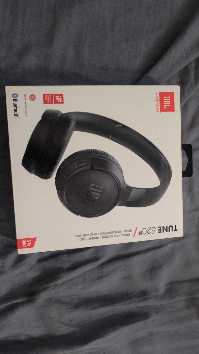 JBL Tune 520BT Headphones