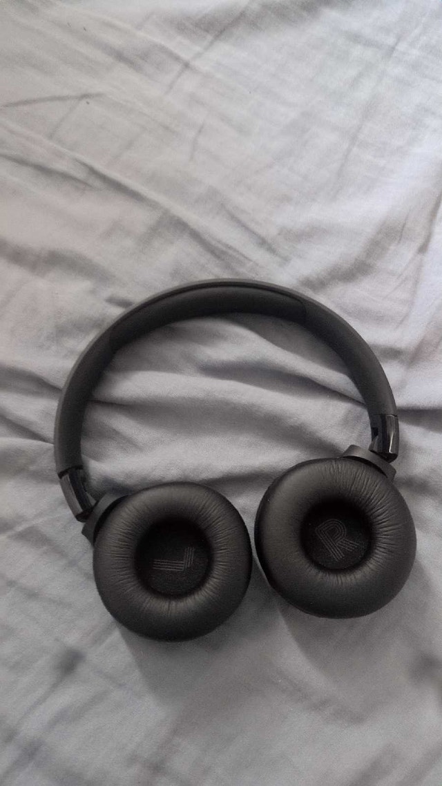 JBL Tune 520BT Headphones - photo 4
