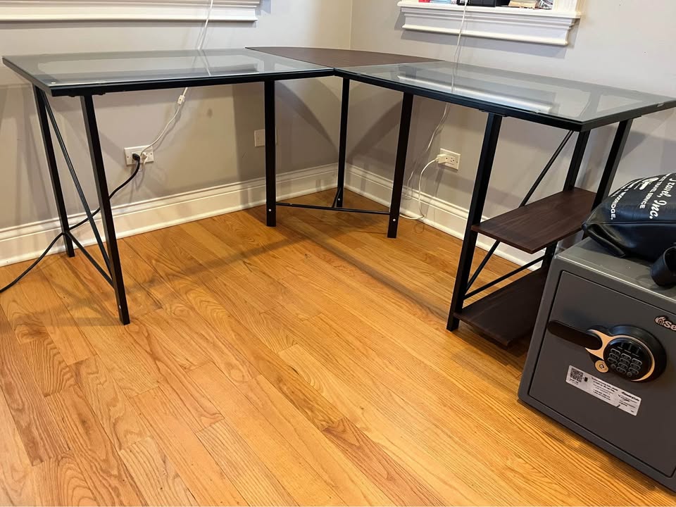 Corner glass office desk - photo 3