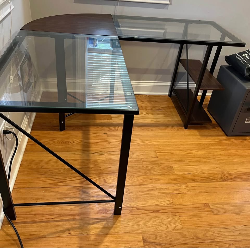 Corner glass office desk - photo 4