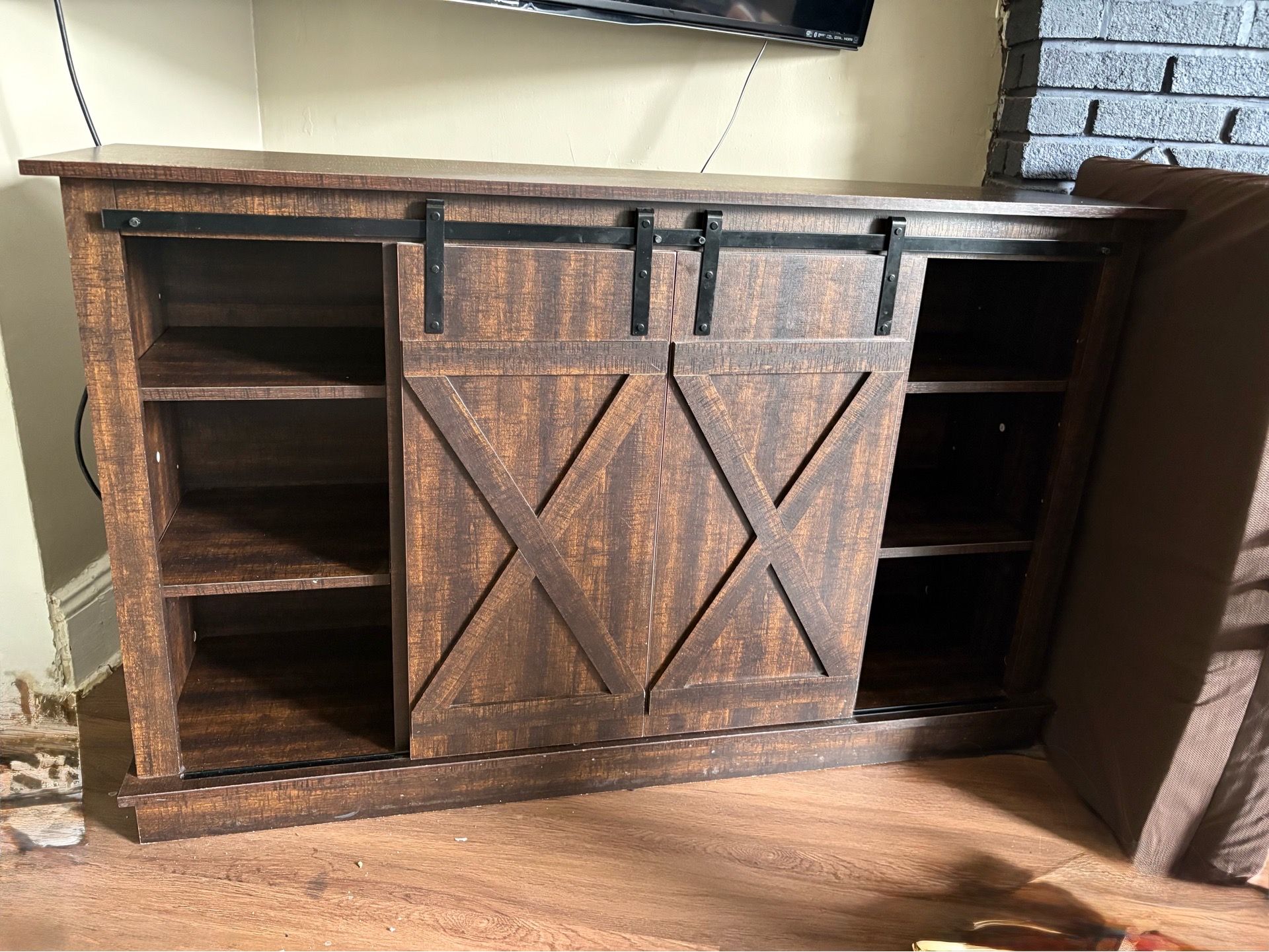 farmhouse sliding barn door TV stand - photo 2