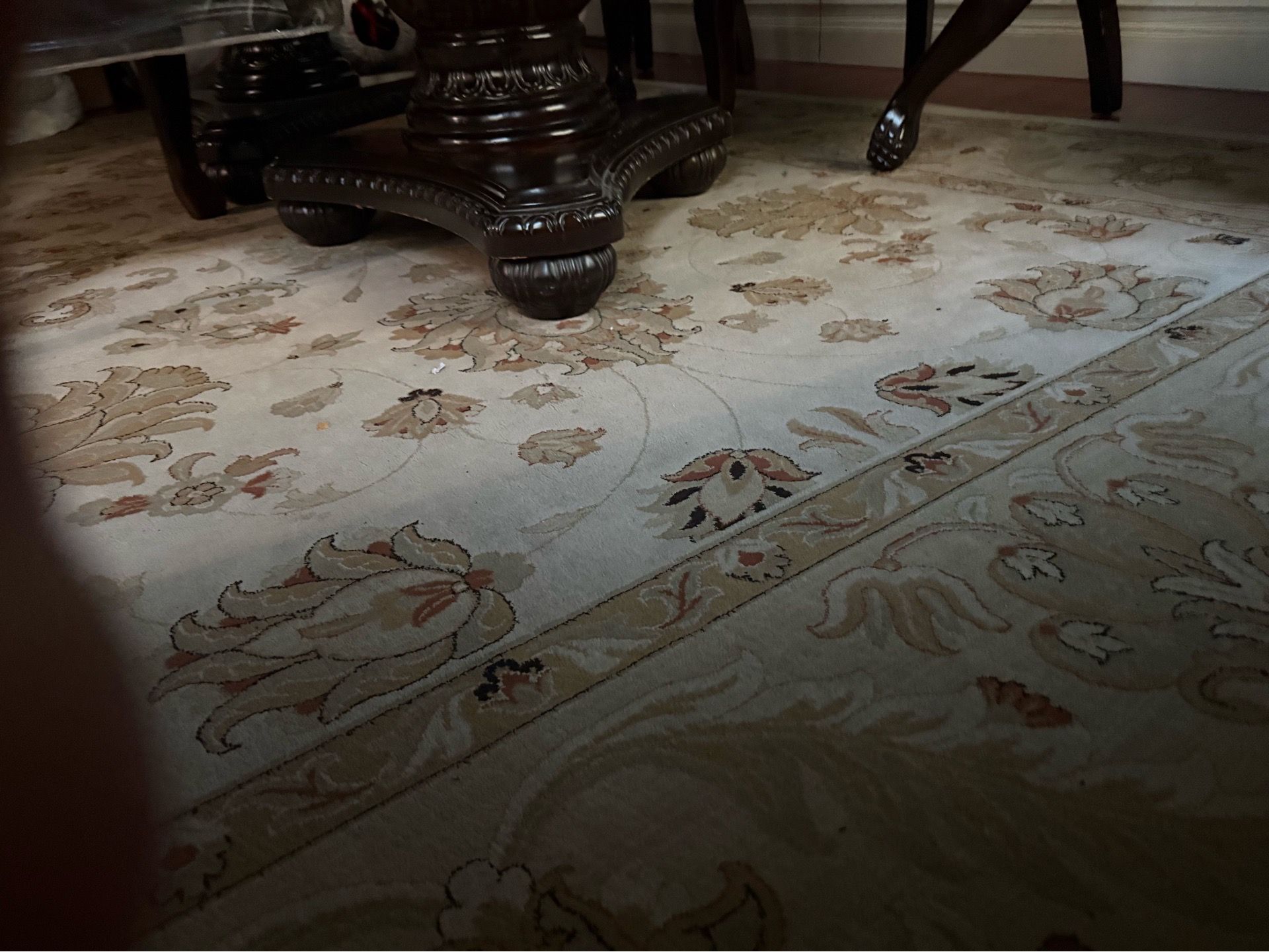 traditional Persian-style wool area rug - photo 2