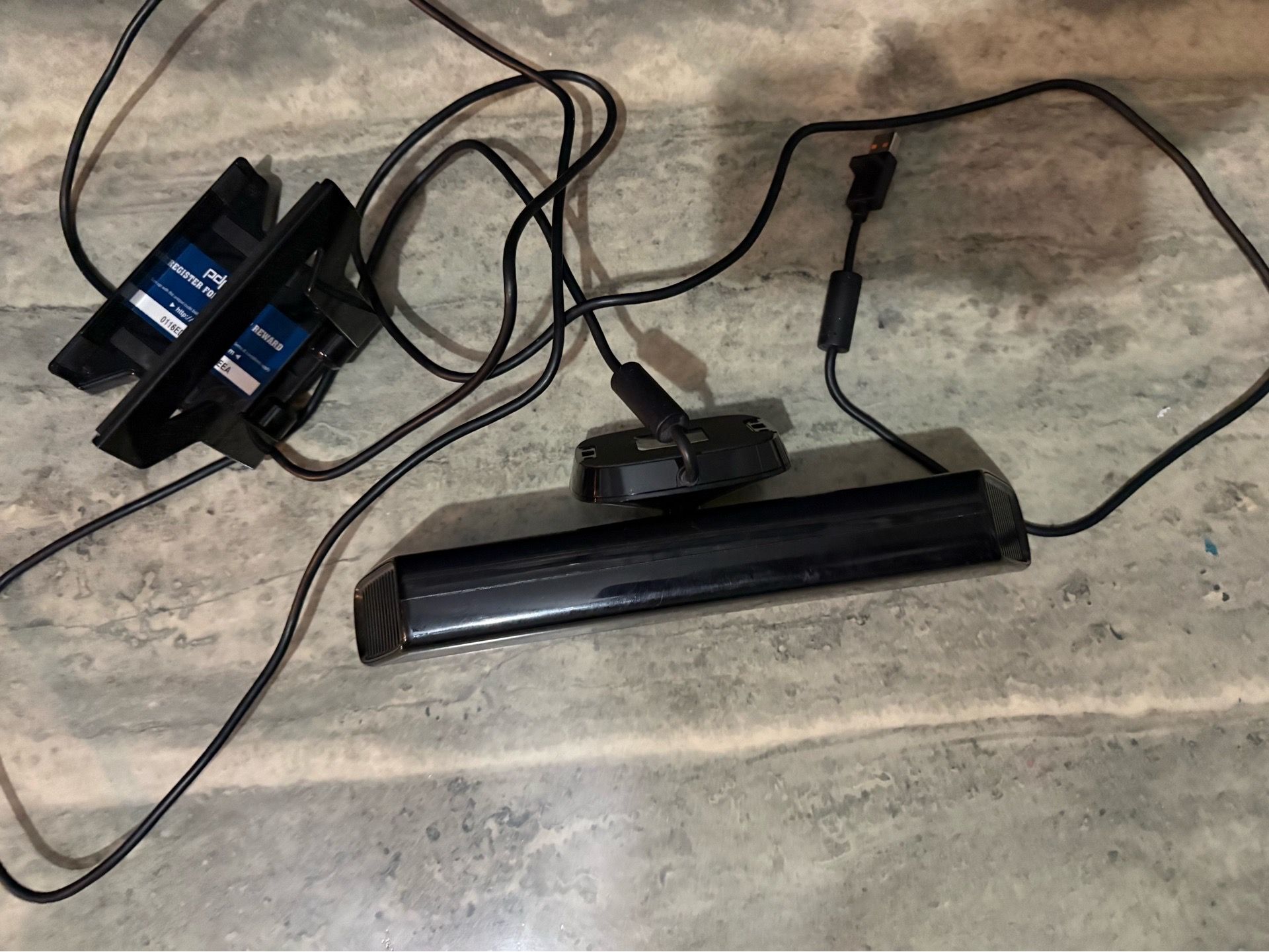 Xbox 360 Kinect Sensor - photo 2