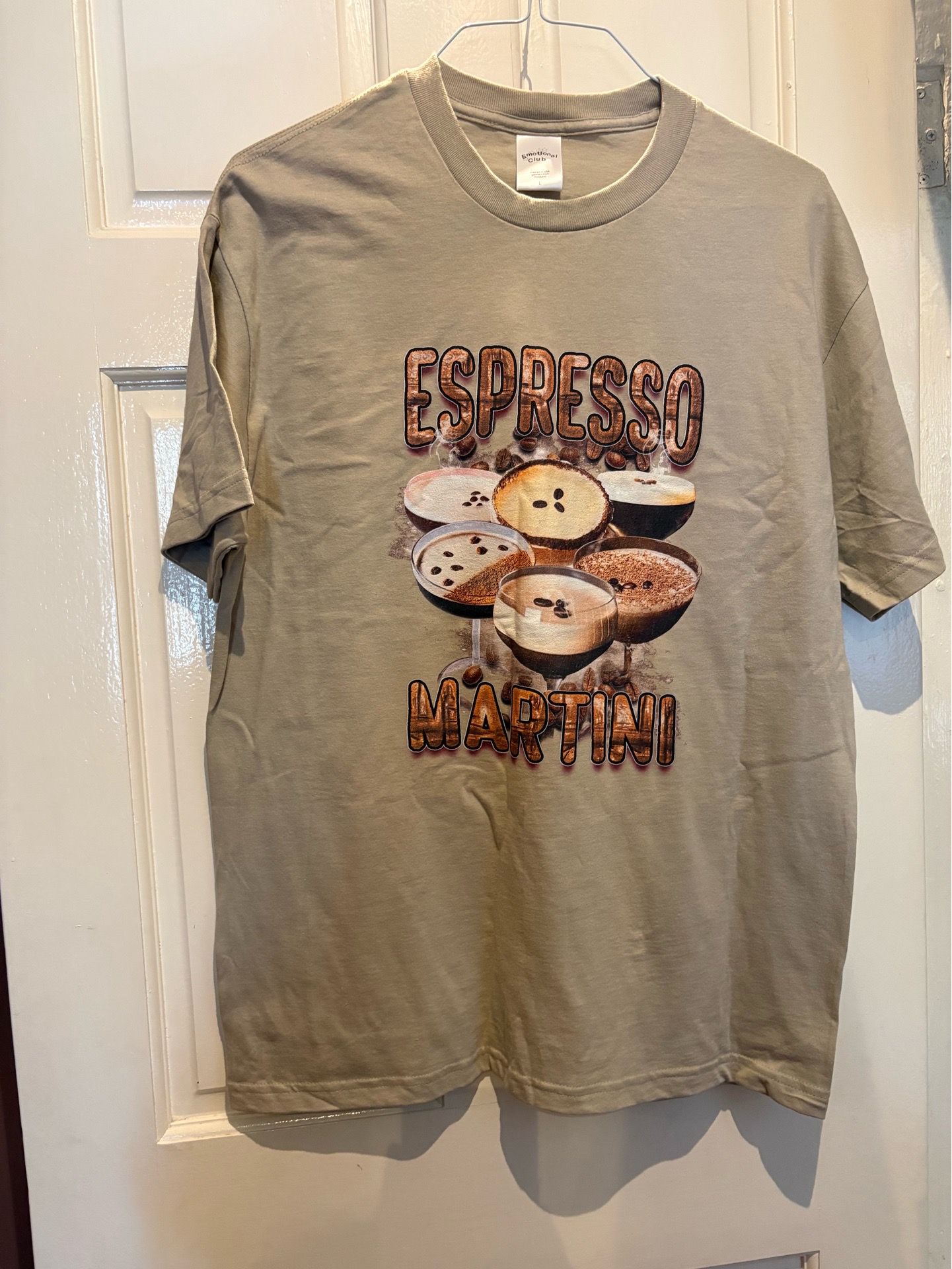 Emotional Club Espresso Martini tan t-shirt Size L