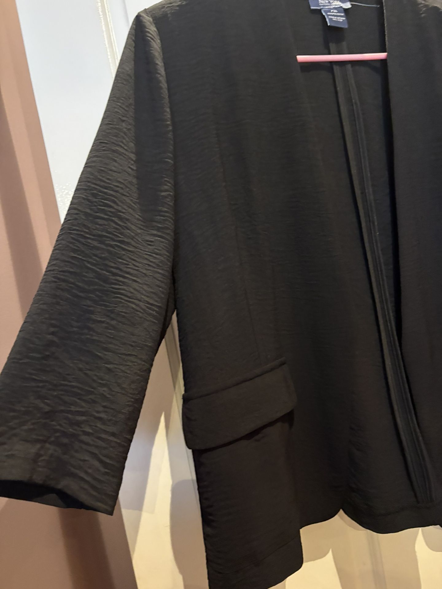 black open-front blazer from New York & Company - photo 3