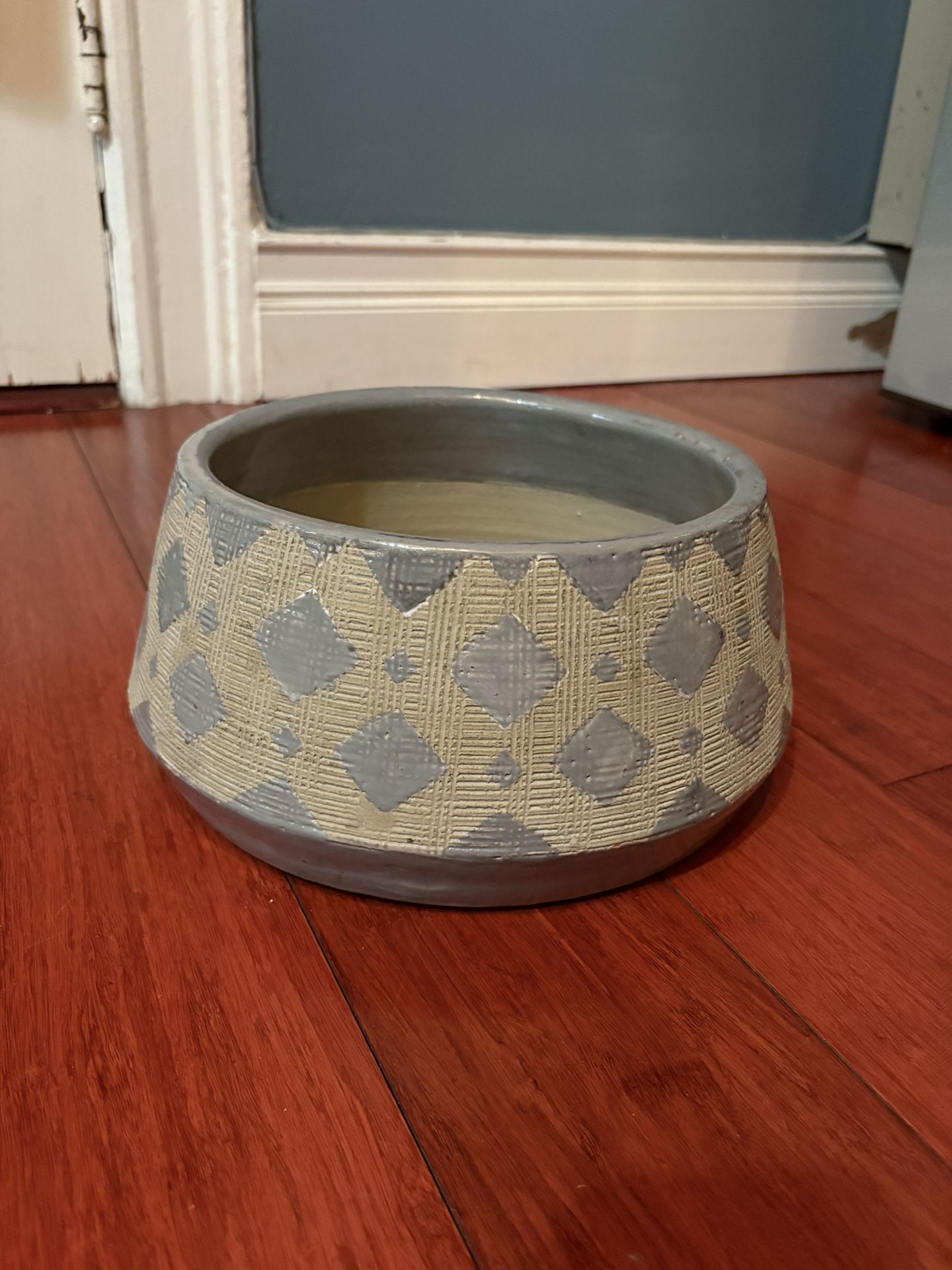 Scandinavian-inspired ceramic bowl or planter - photo 4