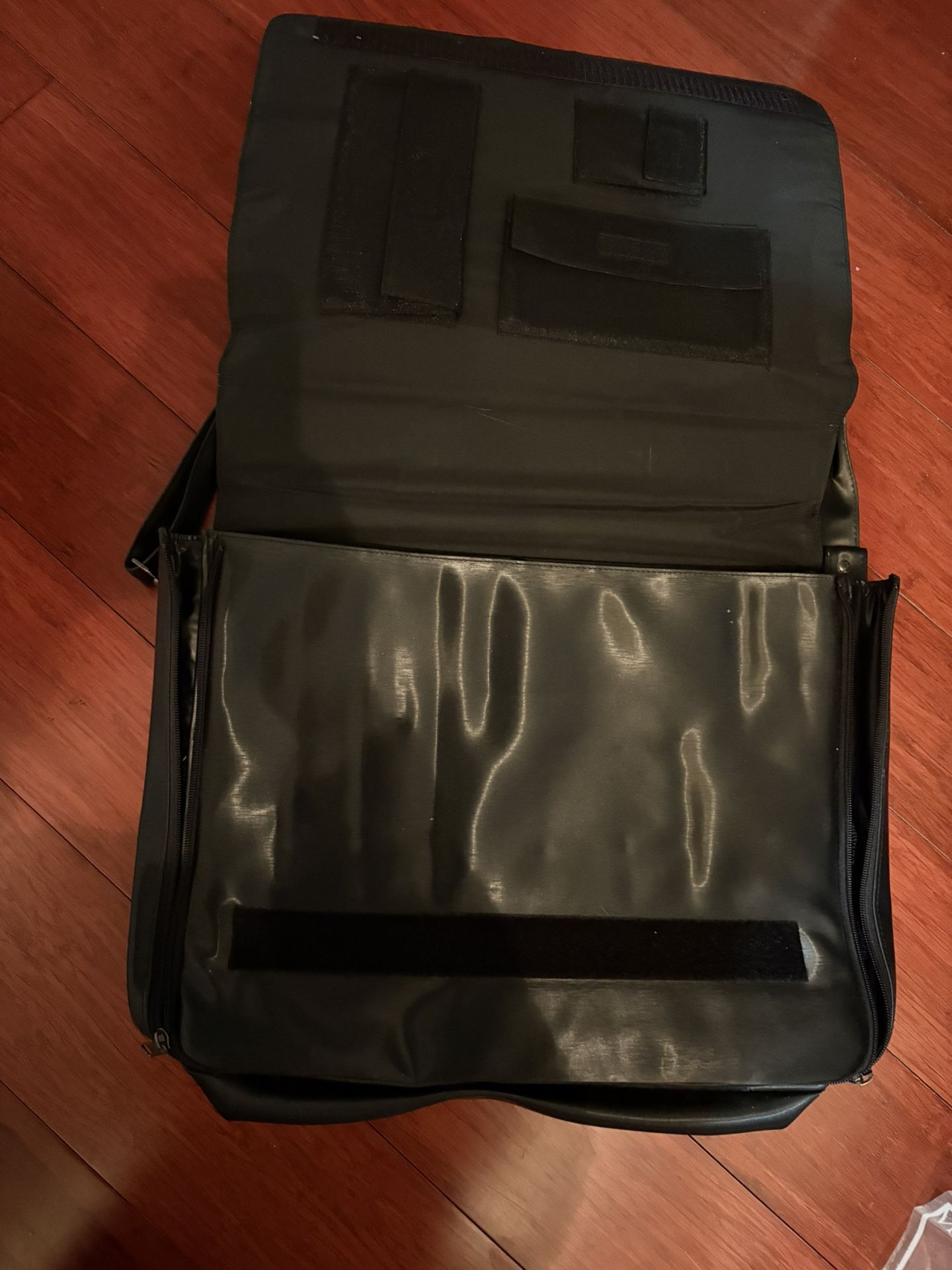 Mary Kay Black Makeup Case with Handle - photo 5