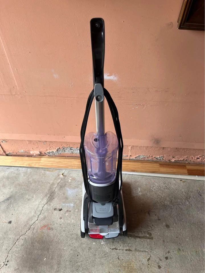 Hoover PowerDash Pet Upright Carpet Cleaner - photo 2