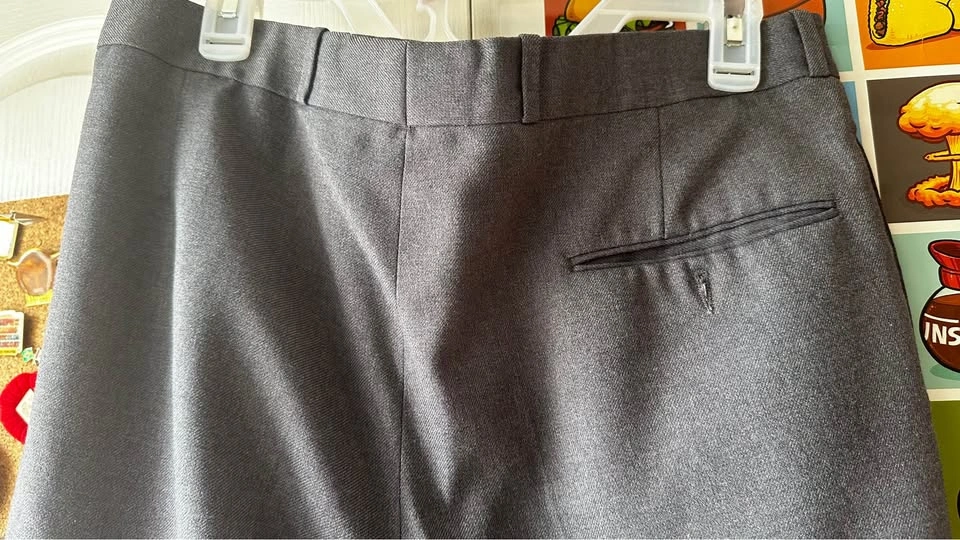Elite Men's Grey Pleated Dress Pants 34W x 30L - photo 4