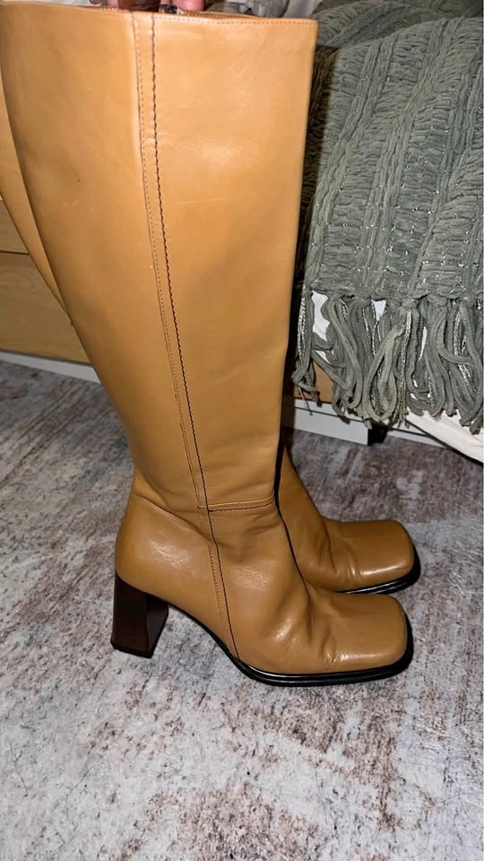 Square toe boots - Italian - Size 35 1/2