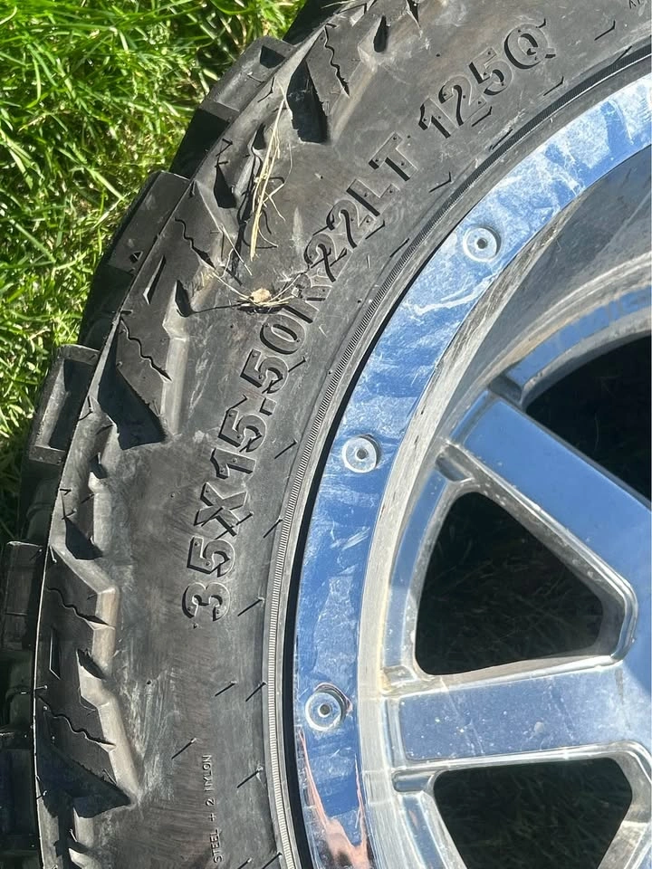 Fuel Wheels with 35x15.50R22LT Tires - photo 3