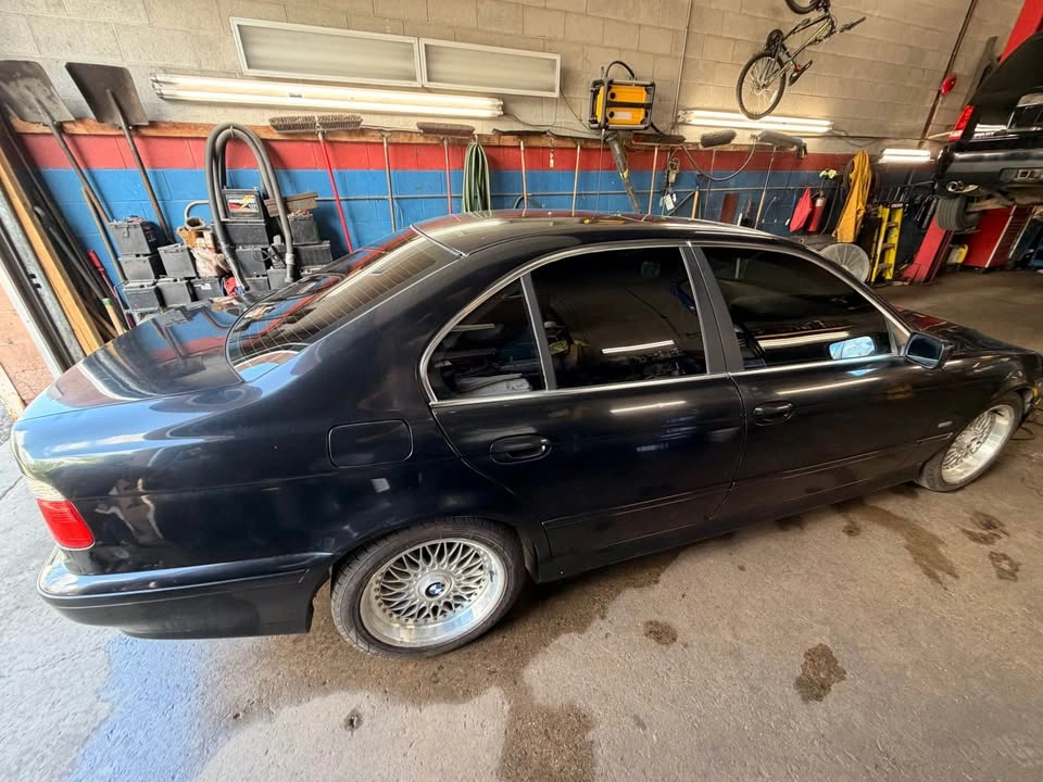2001 BMW 525i (E39) Black on Black under 200000 km - photo 4
