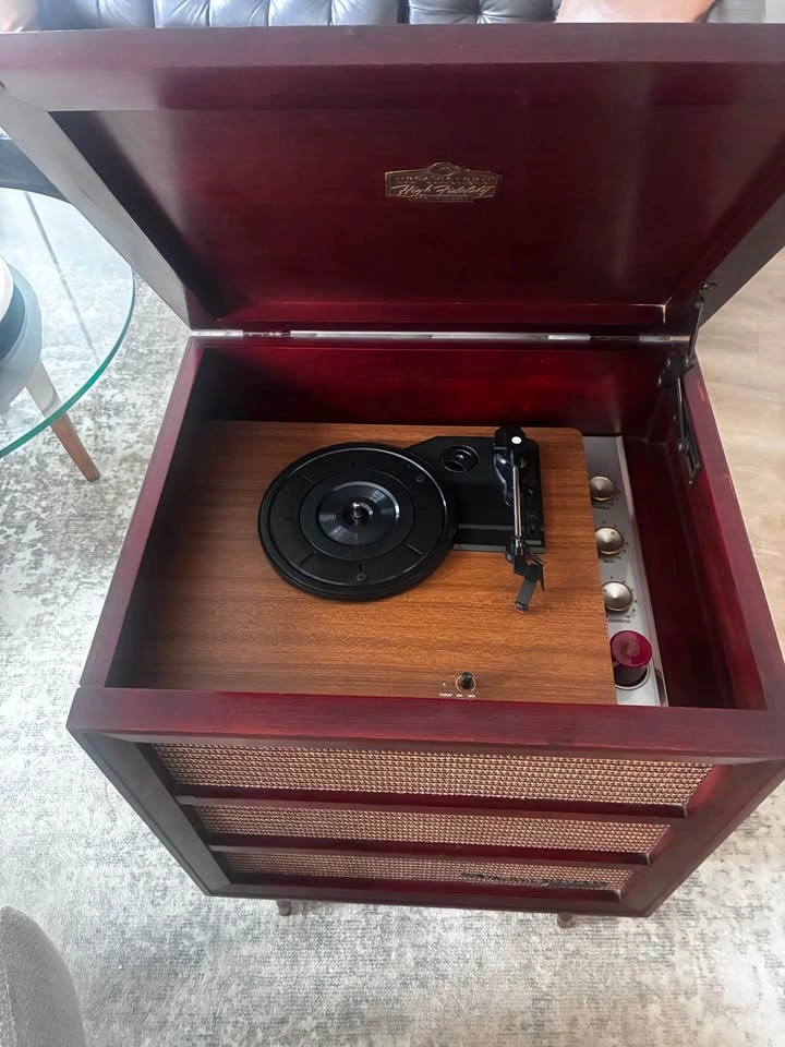 Vintage Up-cycled RCA Victor Phonograph Console - photo 3