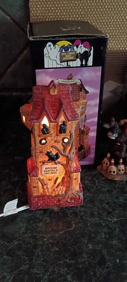 Halloween Village Collection Vintage Lighted 4 Pieces Total w Bo - photo 2