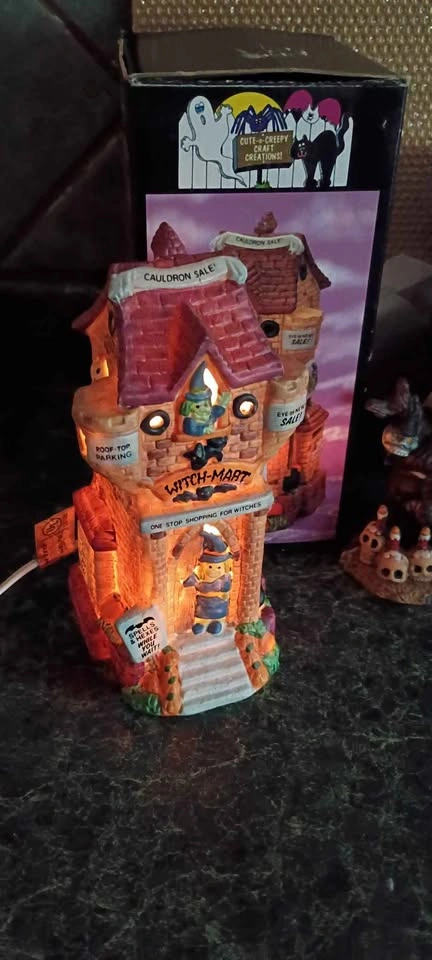 Halloween Village Collection Vintage Lighted 4 Pieces Total w Bo - photo 3