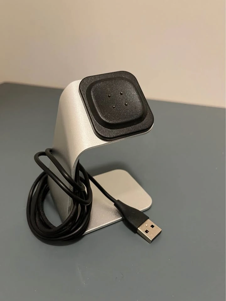 Fitbit Sense / Versa 3 Charging Dock + Genuine Fitbit Charger - photo 3