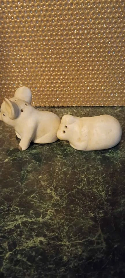 Vintage Miniature Pig Salt and Pepper Shakers - photo 4