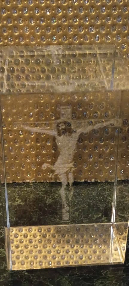 Vintage Jesus Christ Laser Etched Glass Paperweight Rare Heavy - photo 2