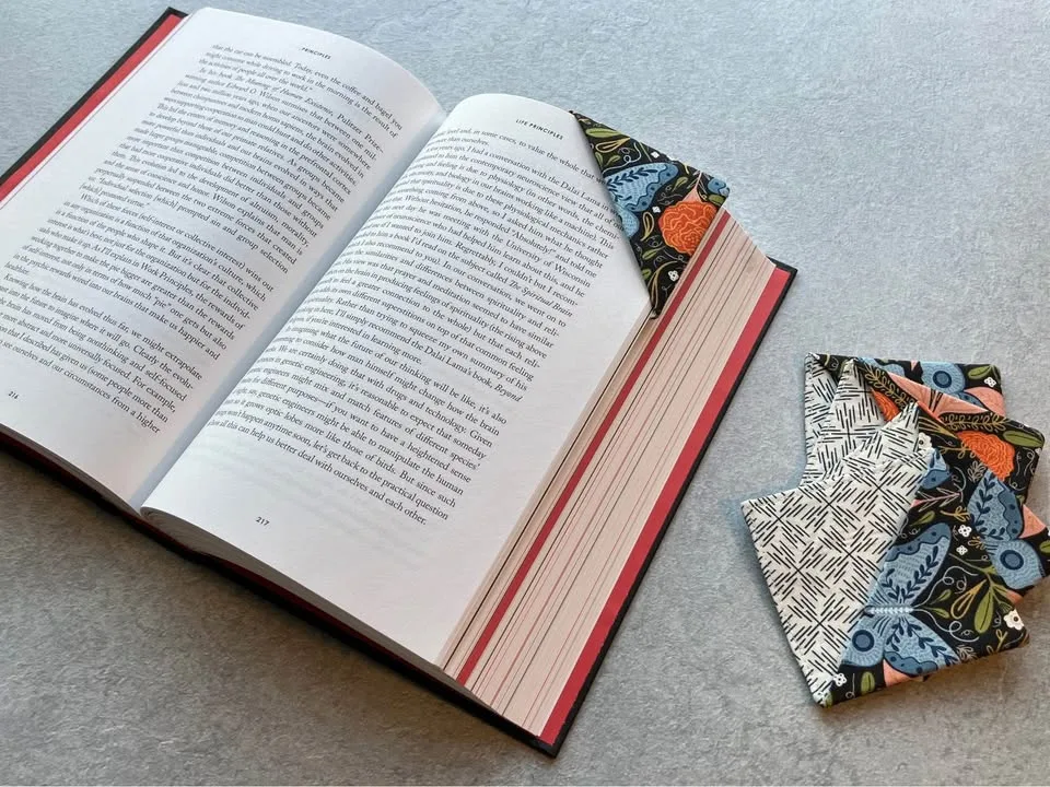 Handmade Fabric Corner Bookmark image indicator(2)